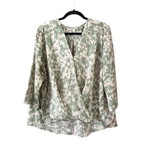 Prologue Abstract Printed Surplice Wrap Top Green Cream Size XXL